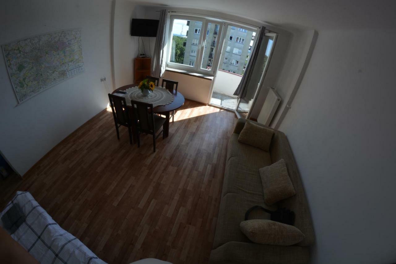 Ul. Ugorek Kolo Areny Apartment Krakow Ngoại thất bức ảnh